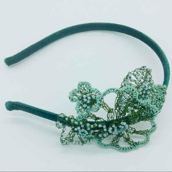 EMBELLISHED BEADED WIRE FLOWER HEAD BAND || Green - Picture 4 of 4